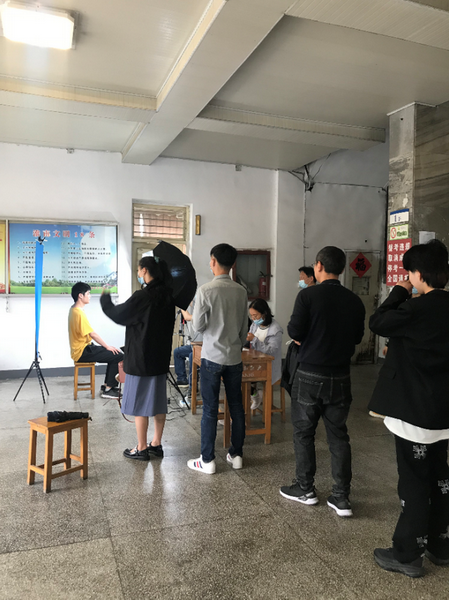 1621234755060032375.png 333.png